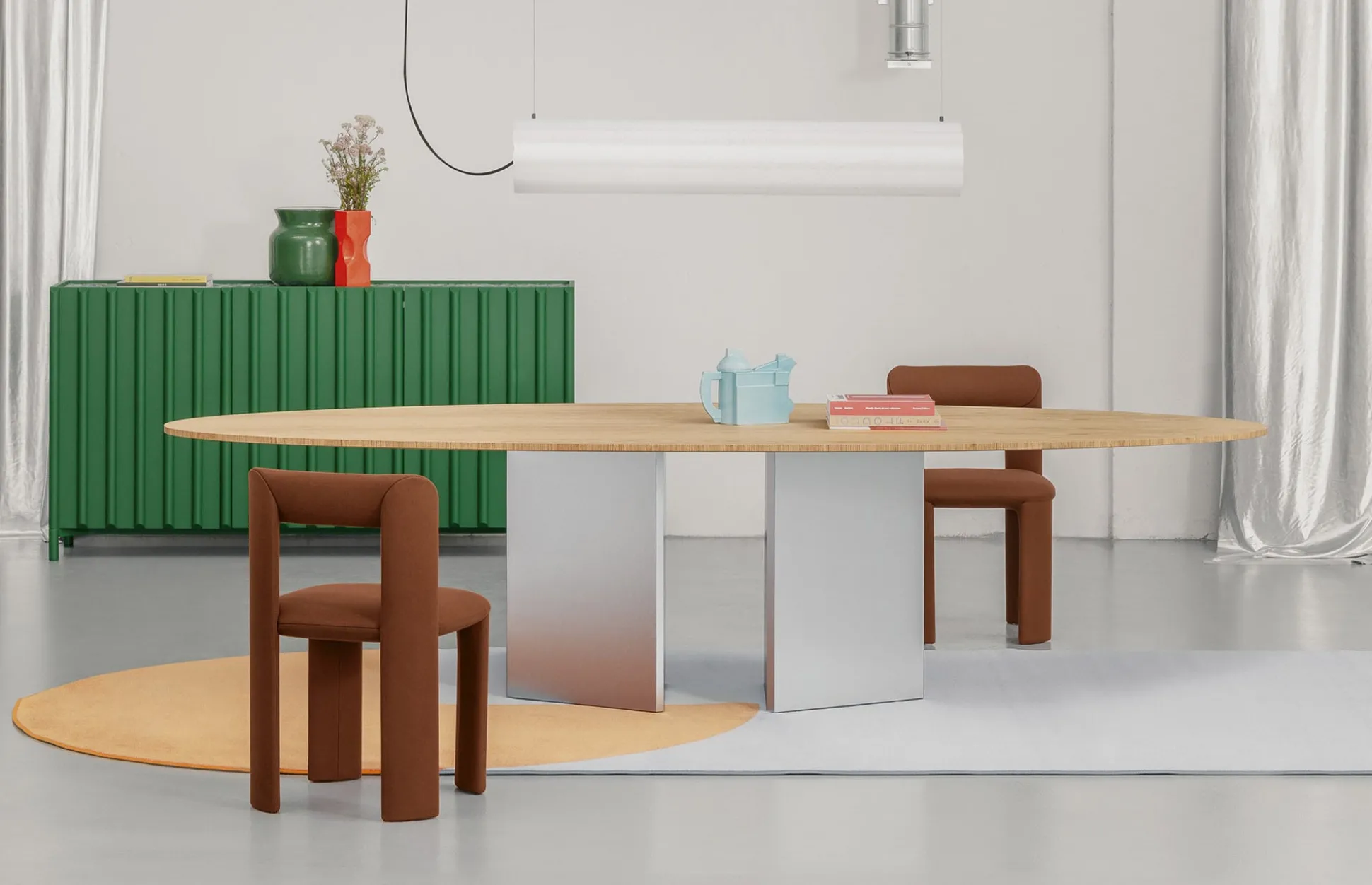 Albio Oval Dining Table