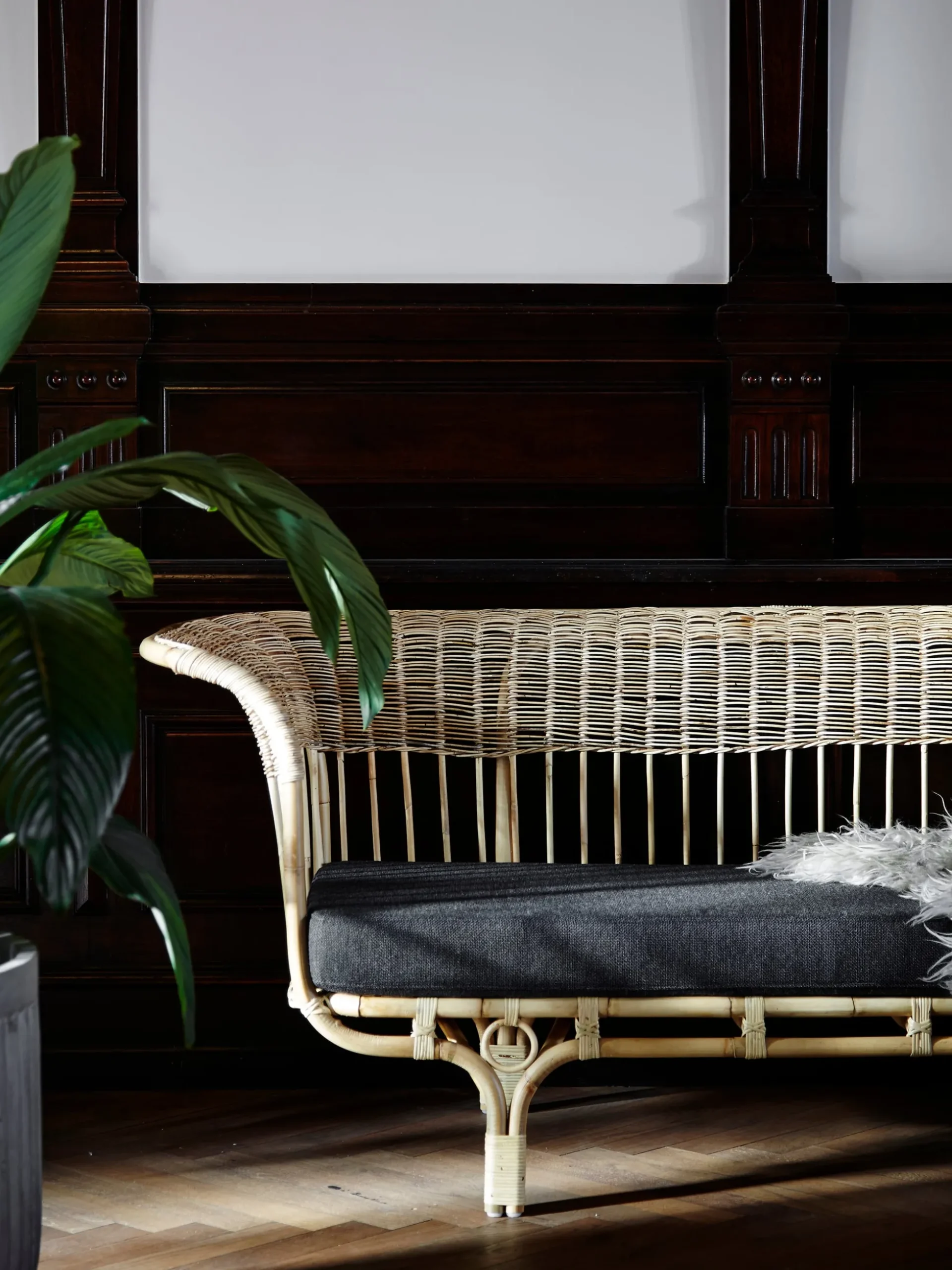 Belladonna Sofa