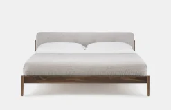 Capo Bed