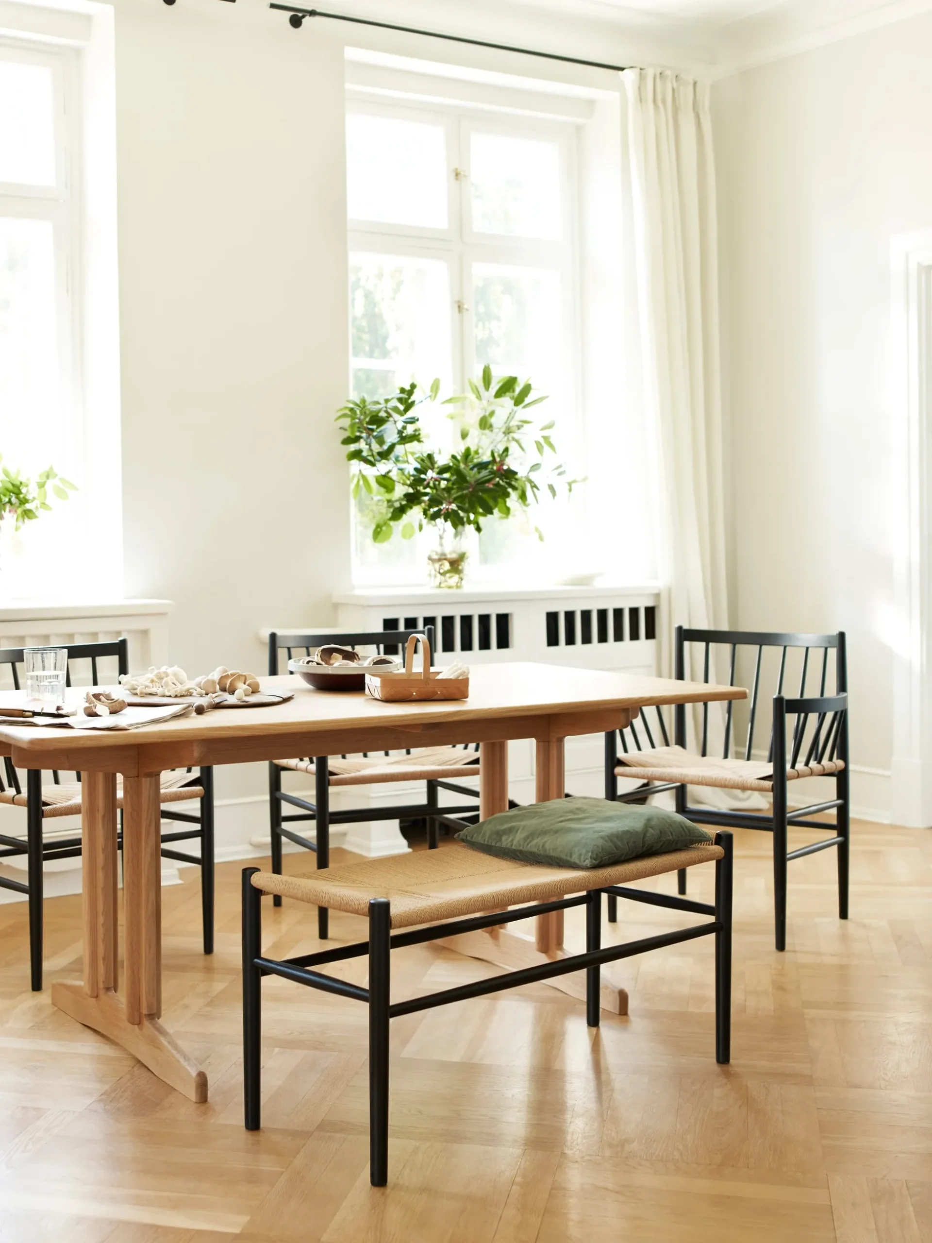 C64 Shaker Dining Table