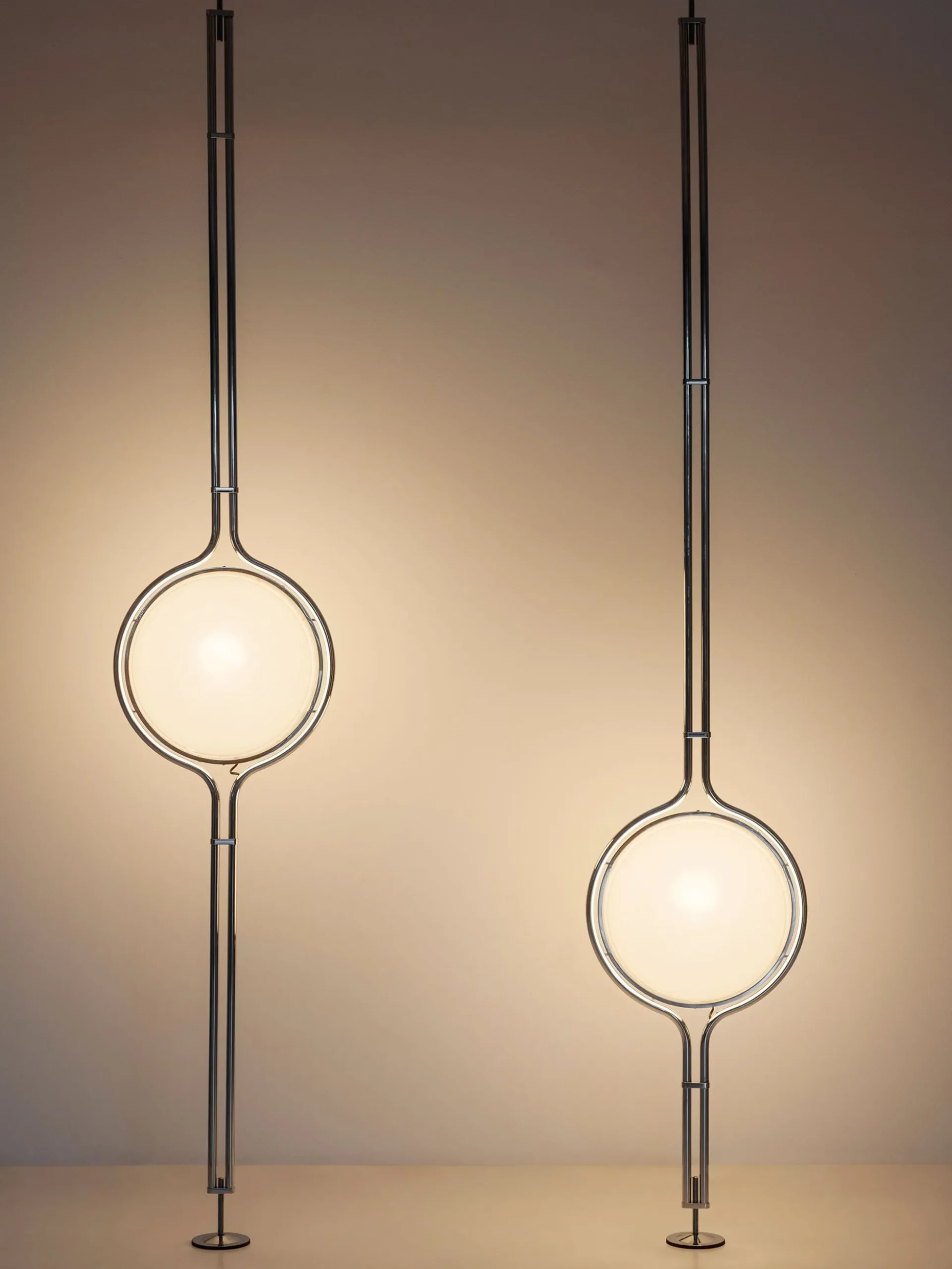 Dana Floor-Ceiling Lamp