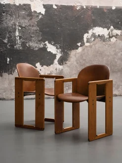 Dialogo Armchair