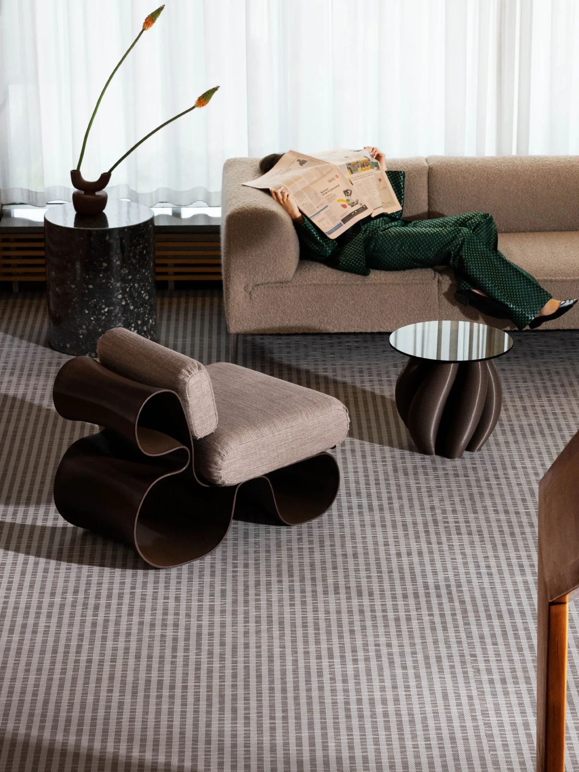Eel Lounge Chair
