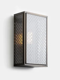 Essex Wall Lamp