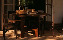 Farmhouse Table Round
