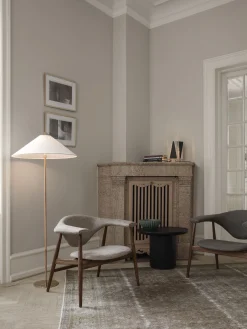 9602 Floor Lamp