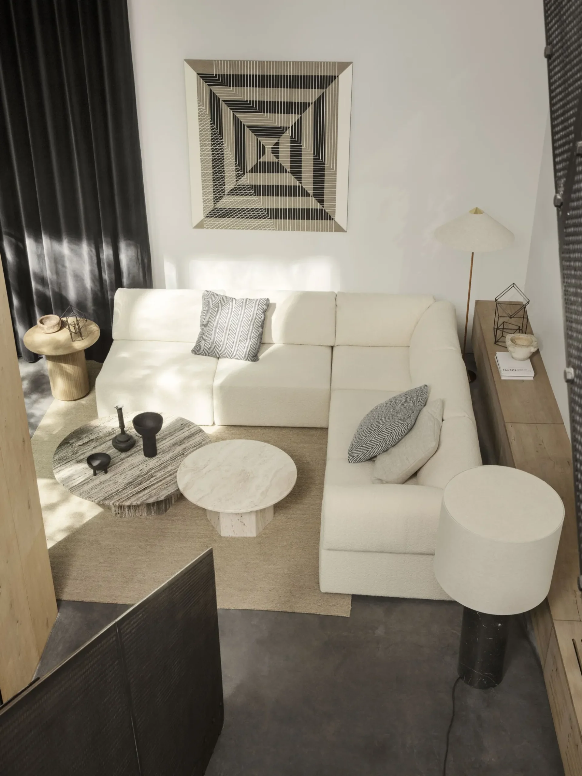 9602 Floor Lamp