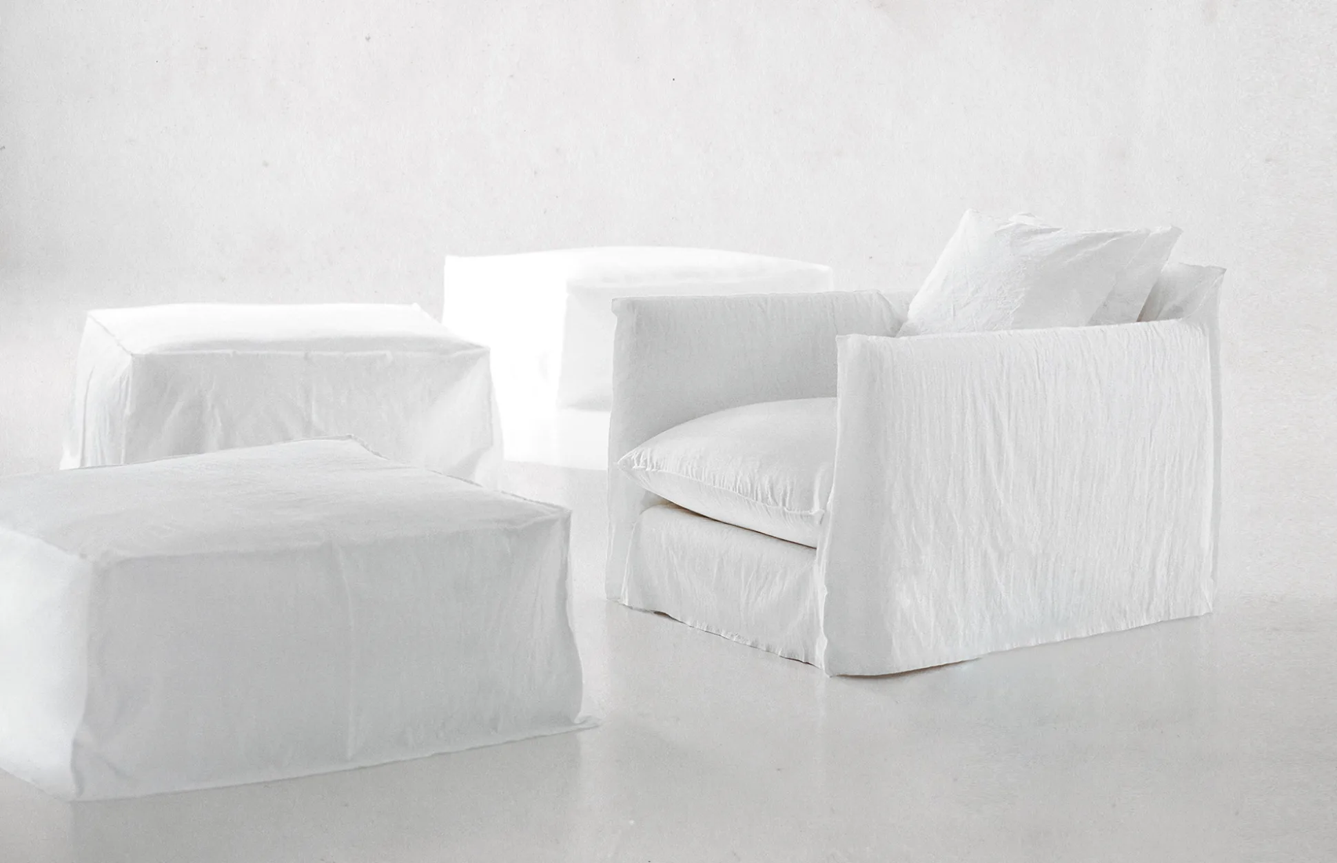 Ghost 01 Deep Armchair
