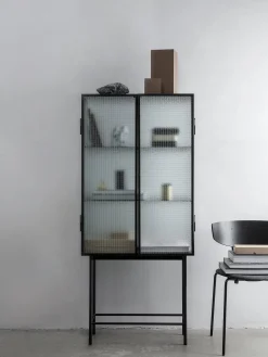Haze Vitrine - Black
