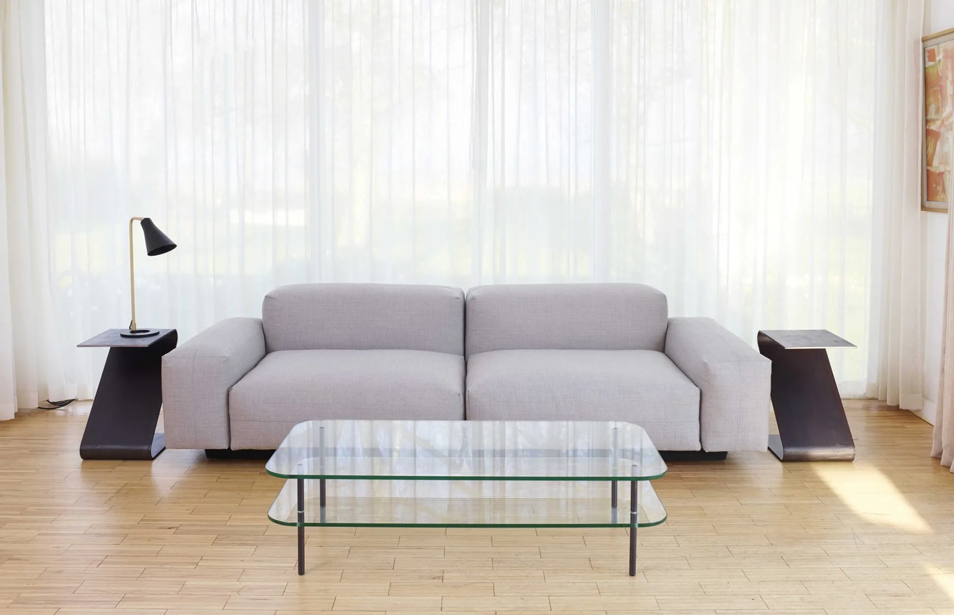 Kvara Side Table