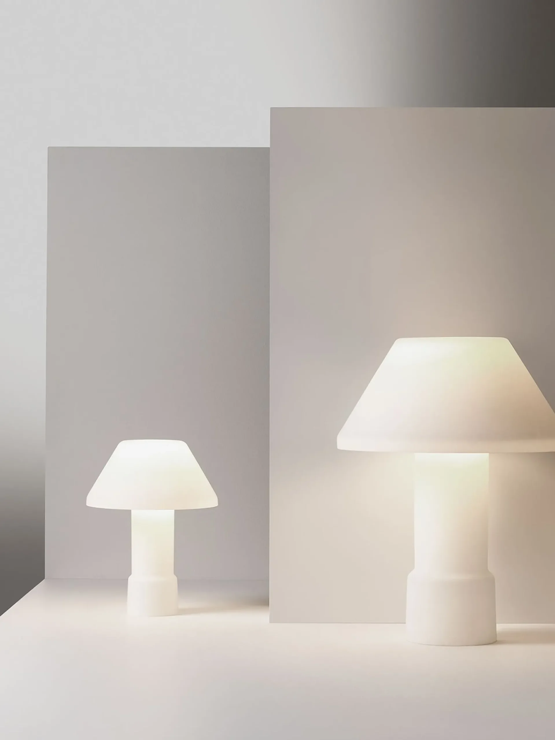Lampyre w163 Table Lamp - Small