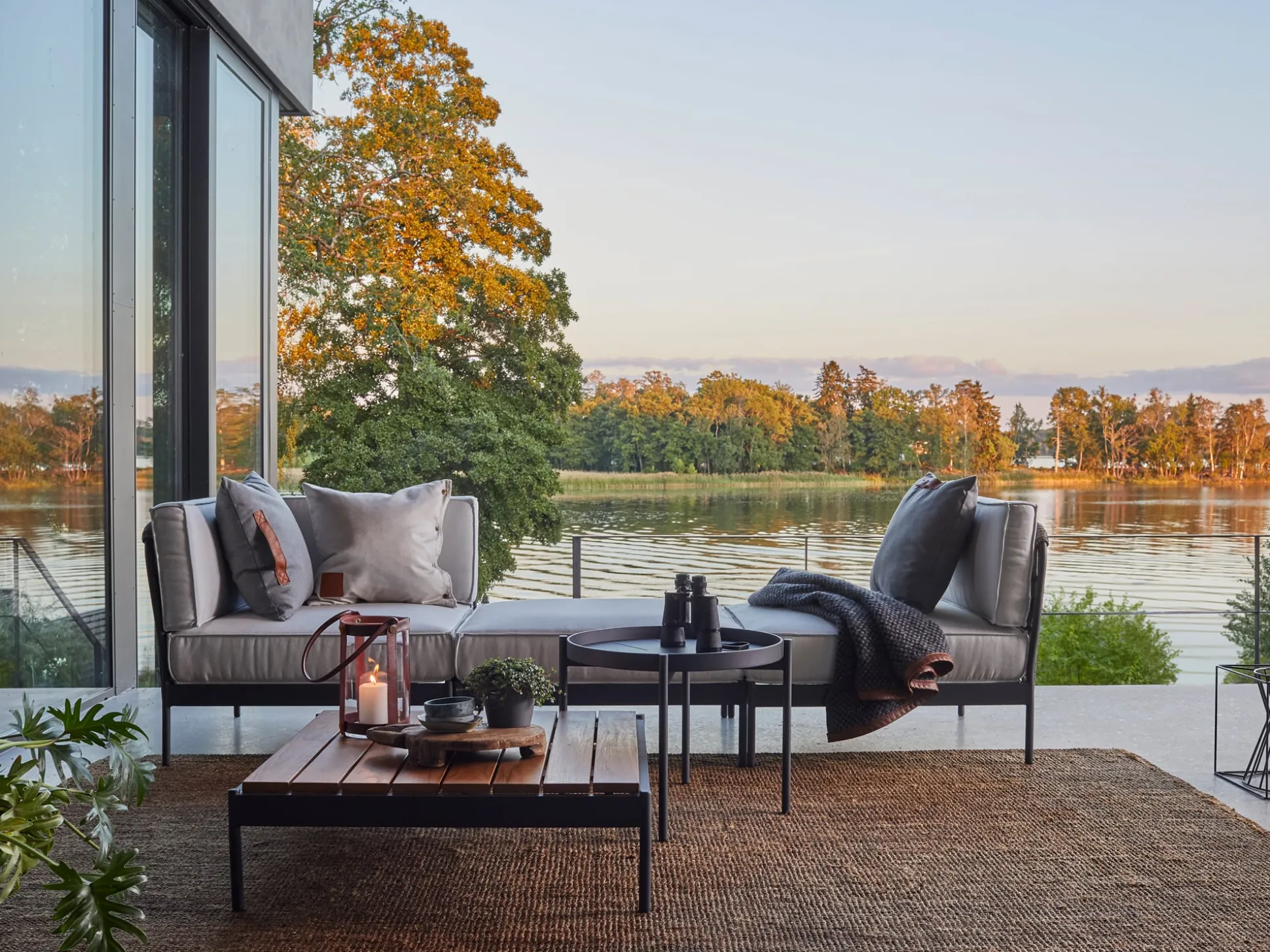 Lidö Modular Sofa