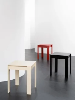 Malé Side Table