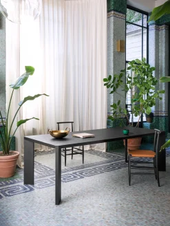 Manero Dining Table