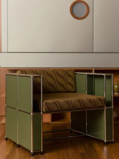 Manjak Lounge Chair