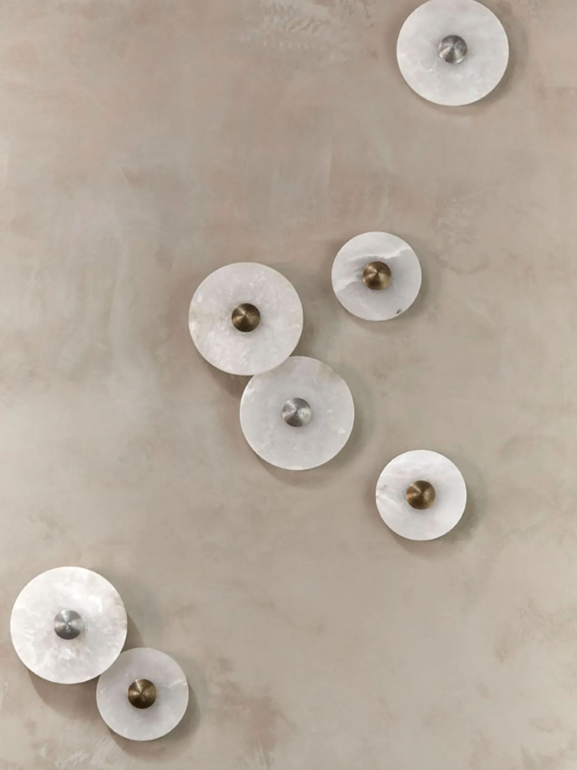 Median Sconce