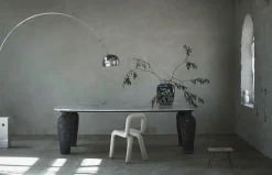 Moon 33 Dining Table – 250