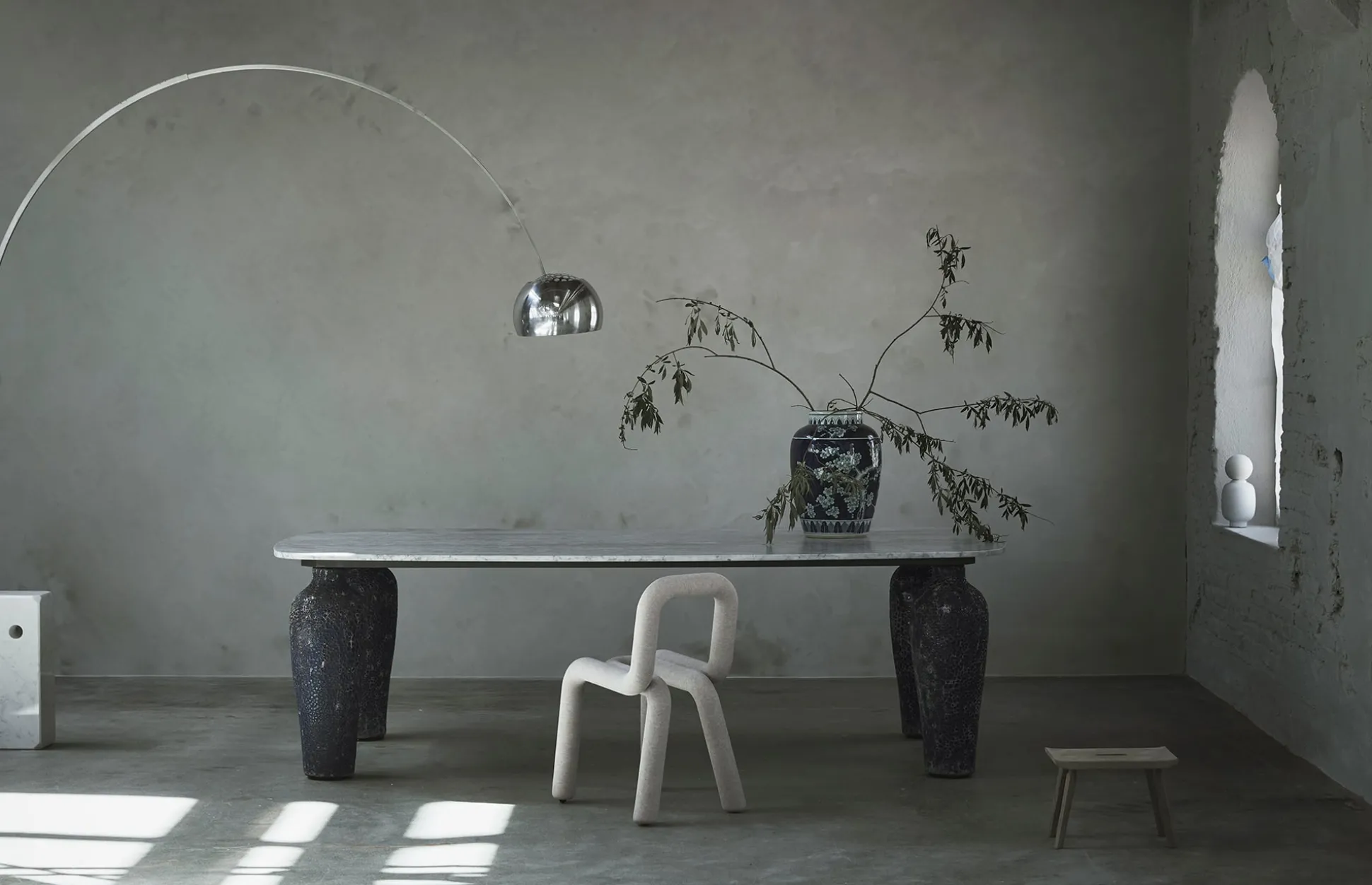 Moon 33 Dining Table – 250
