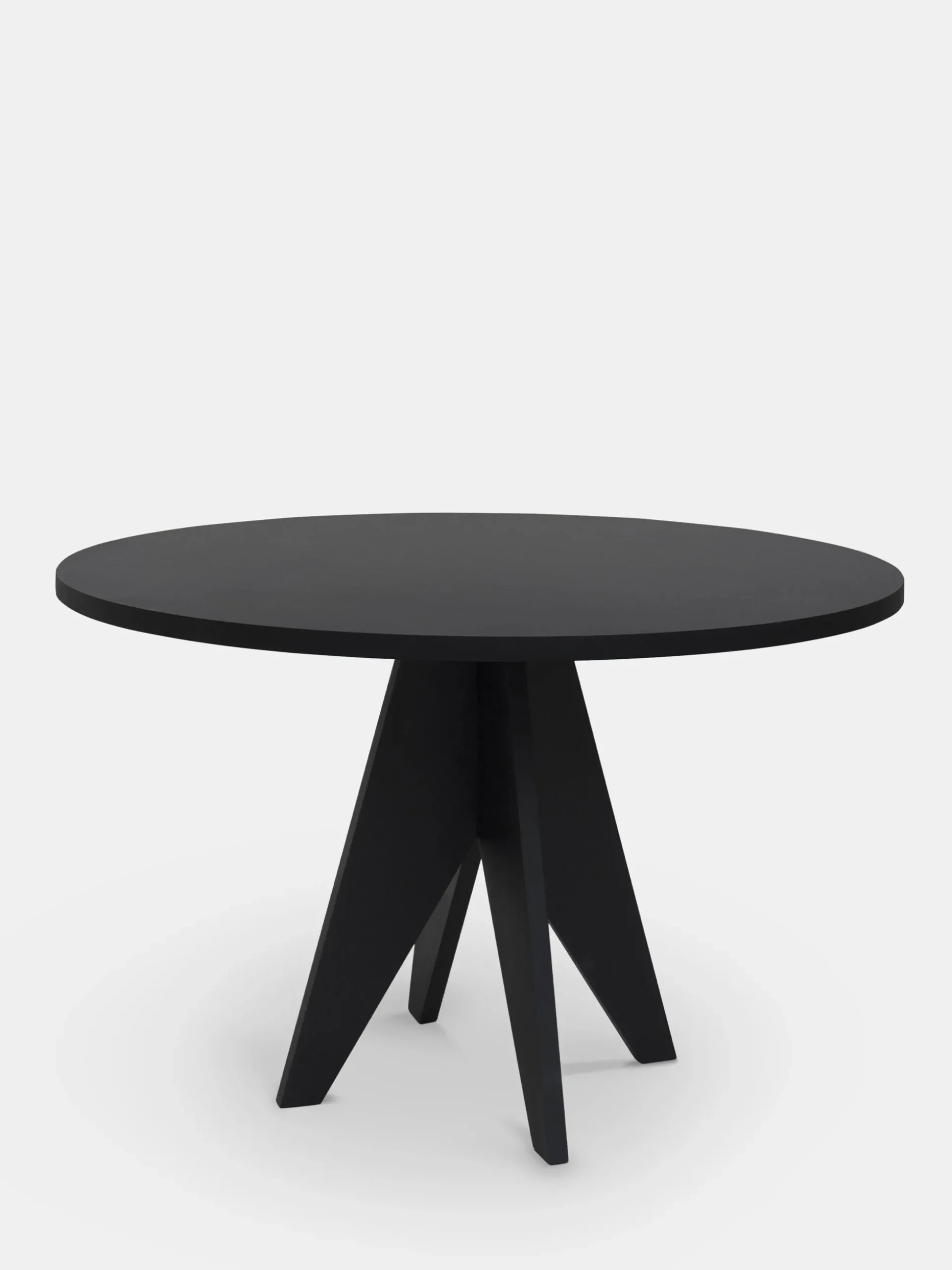 Pose Round Dining Table