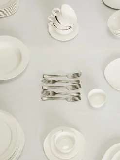 Silhouette Plate