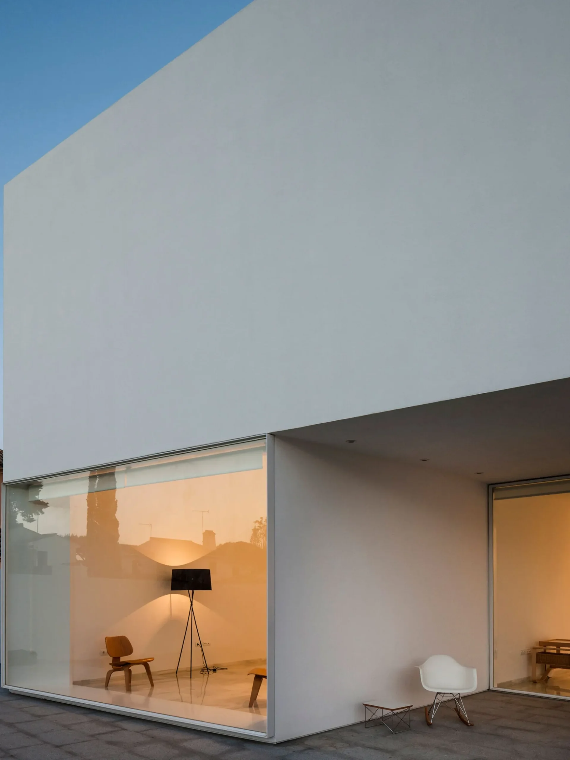 Trípode G5 Floor Lamp