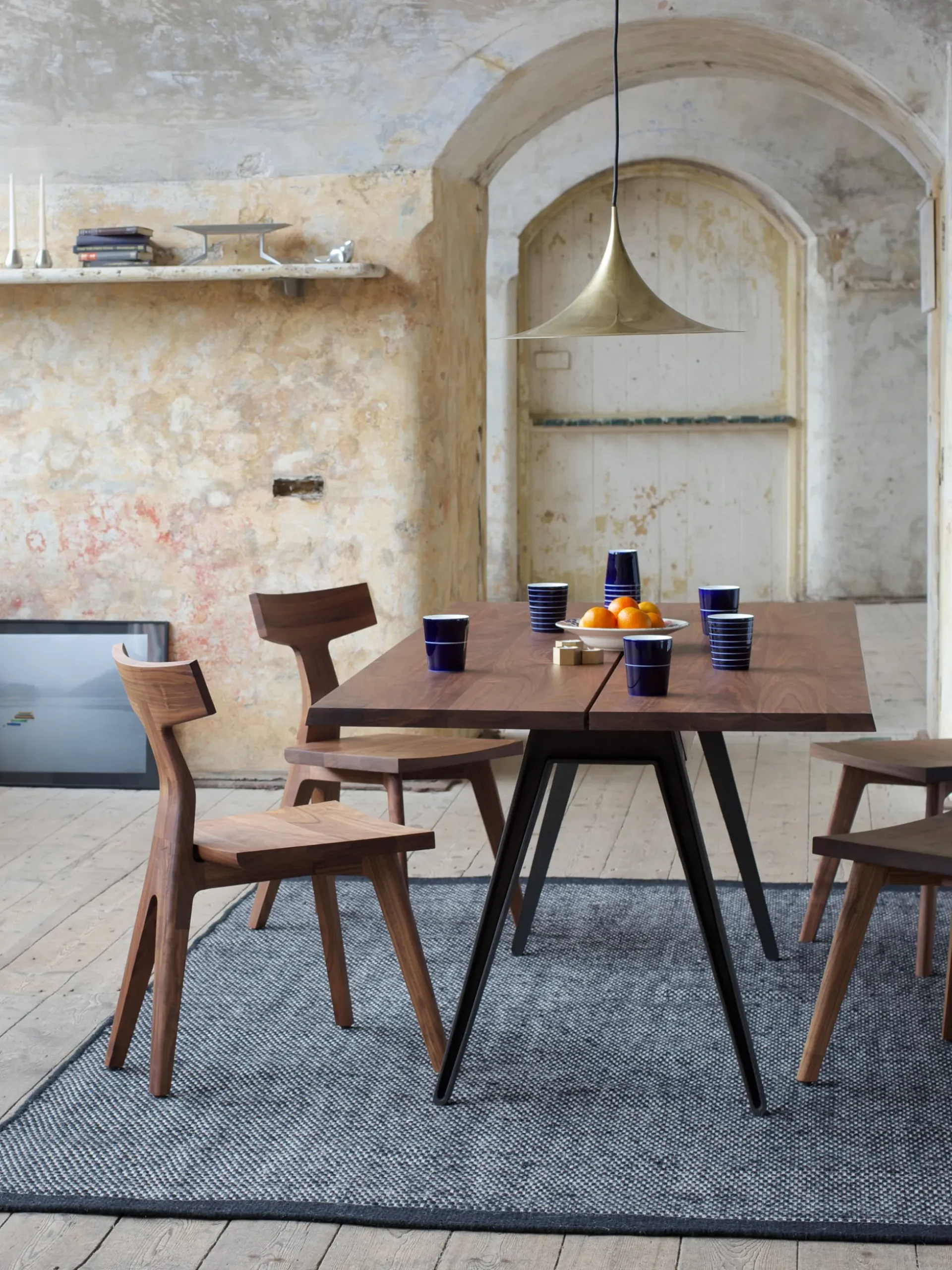 Welles Dining Table